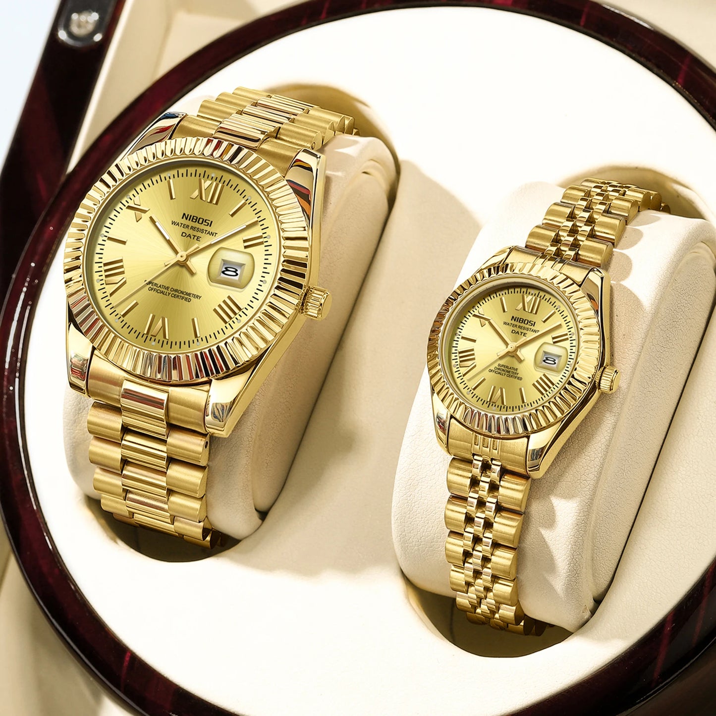 ⌚ Kit 2 Relógios Feminino e Masculino NIBOSI 2678 Casal 💖 Luxo Elegante | Cronógrafo ✨ | Aço Inoxidável 💎 | Estilo e Sofisticação